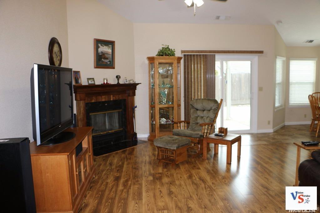 3401 Dutch Flat Ct, Modesto, CA 95354 photo 2