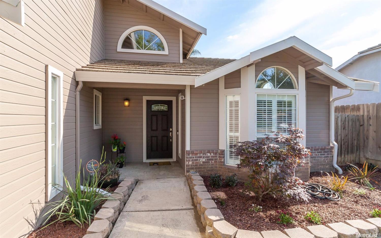 1660 W Kavanagh Ave, Tracy, CA 95376 photo 3