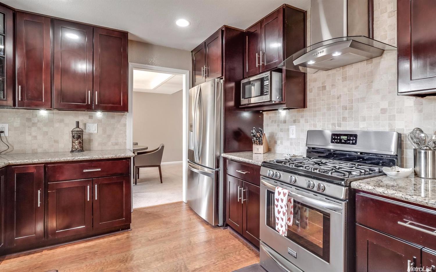 1660 W Kavanagh Ave, Tracy, CA 95376 photo 5
