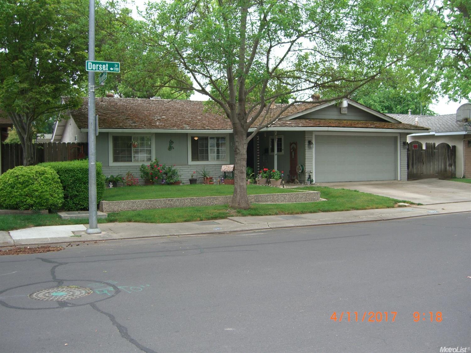 1712 Dorset Ln, Modesto, CA 95355 photo 4