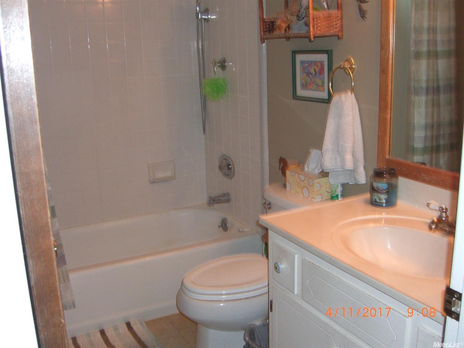 1712 Dorset Ln, Modesto, CA 95355 photo 21