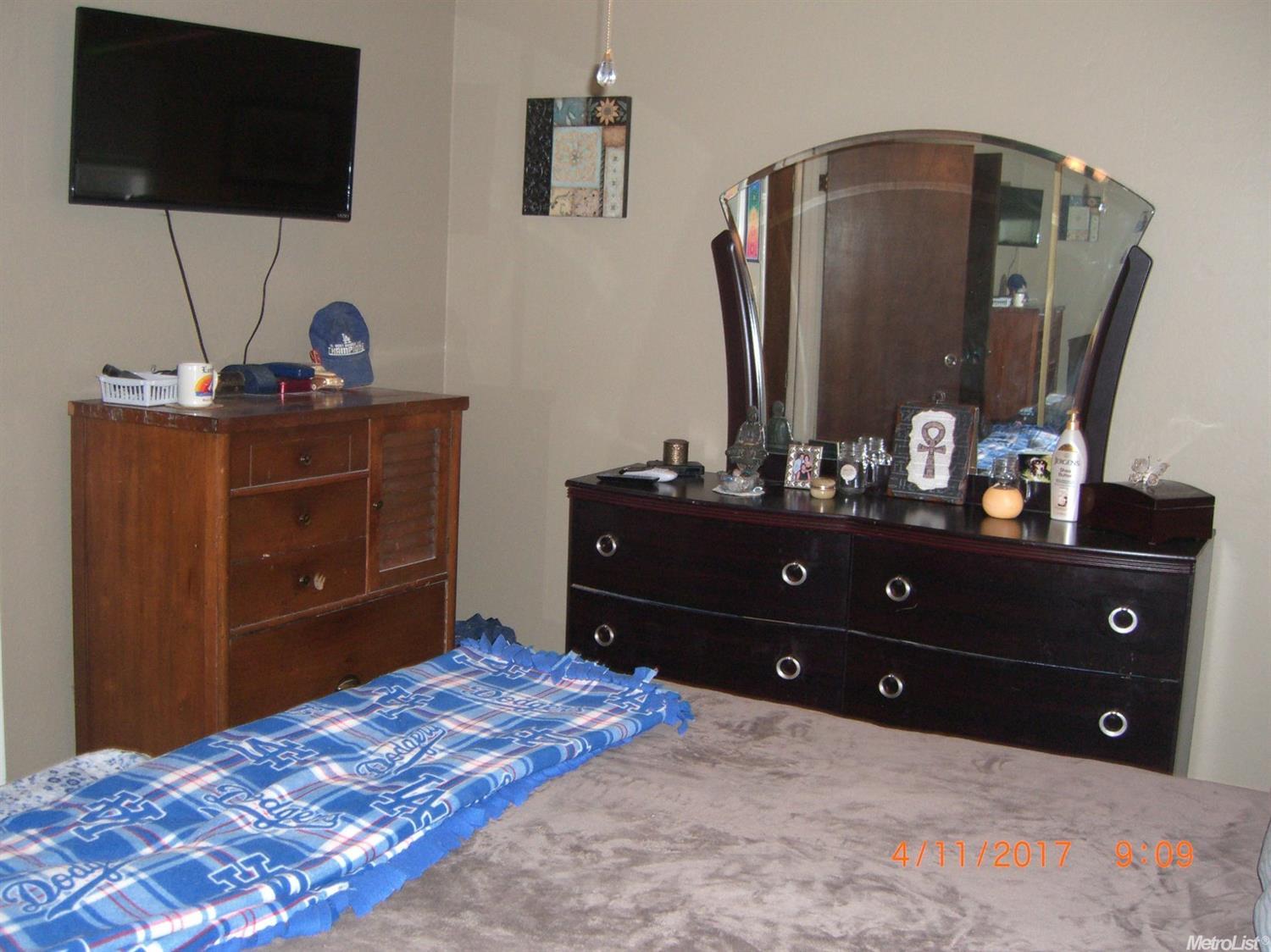 1712 Dorset Ln, Modesto, CA 95355 photo 20