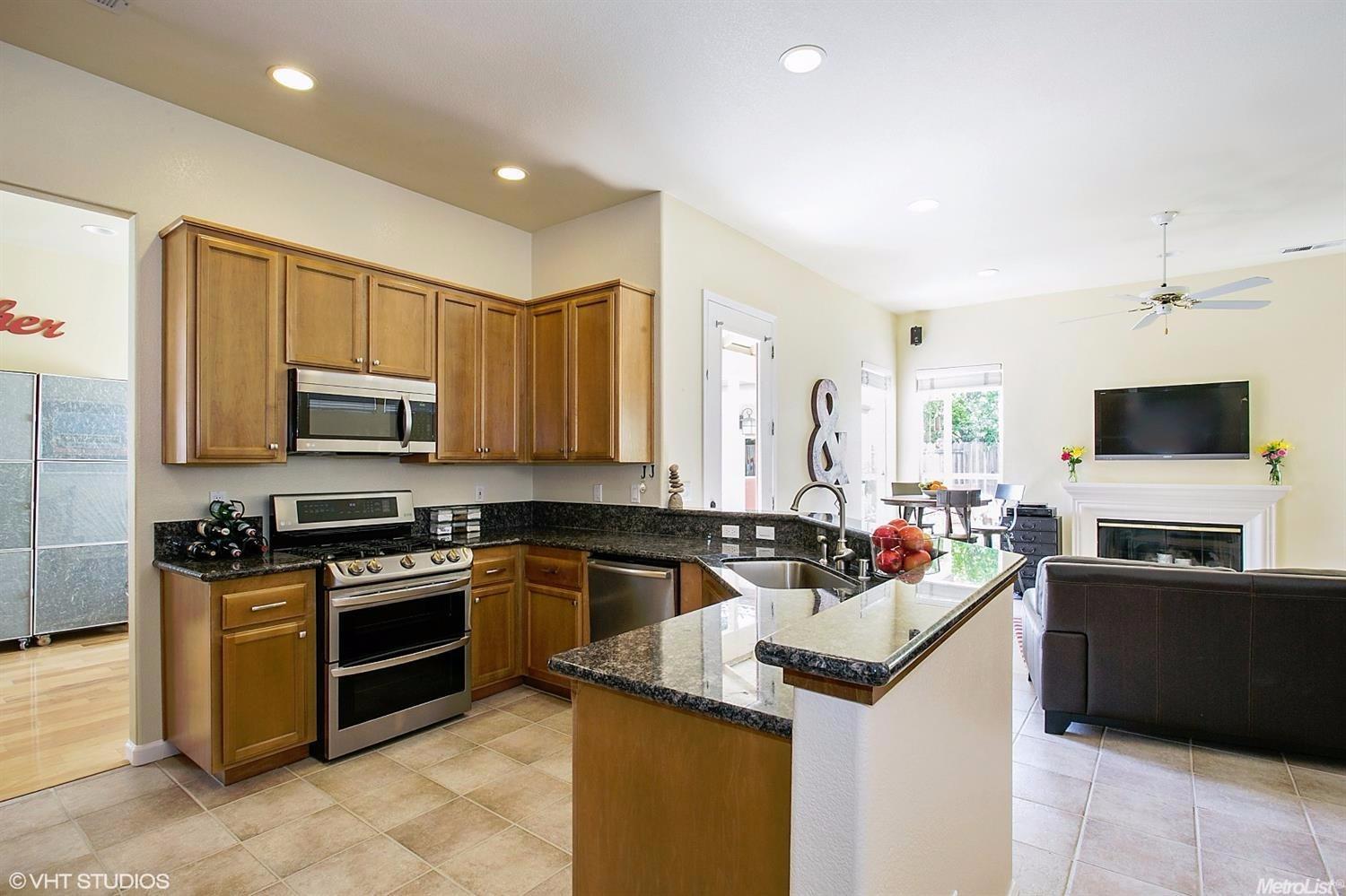 1822 White Sands Ln, Davis, CA 95616 photo 7