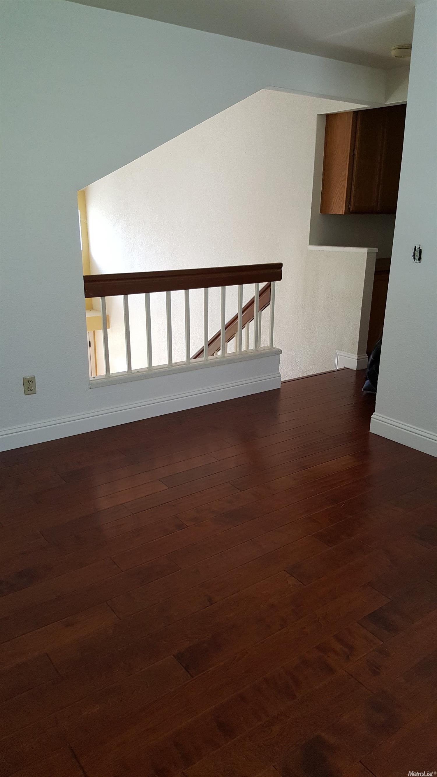 1913 W Kavanagh Ave, Tracy, CA 95376 photo 9