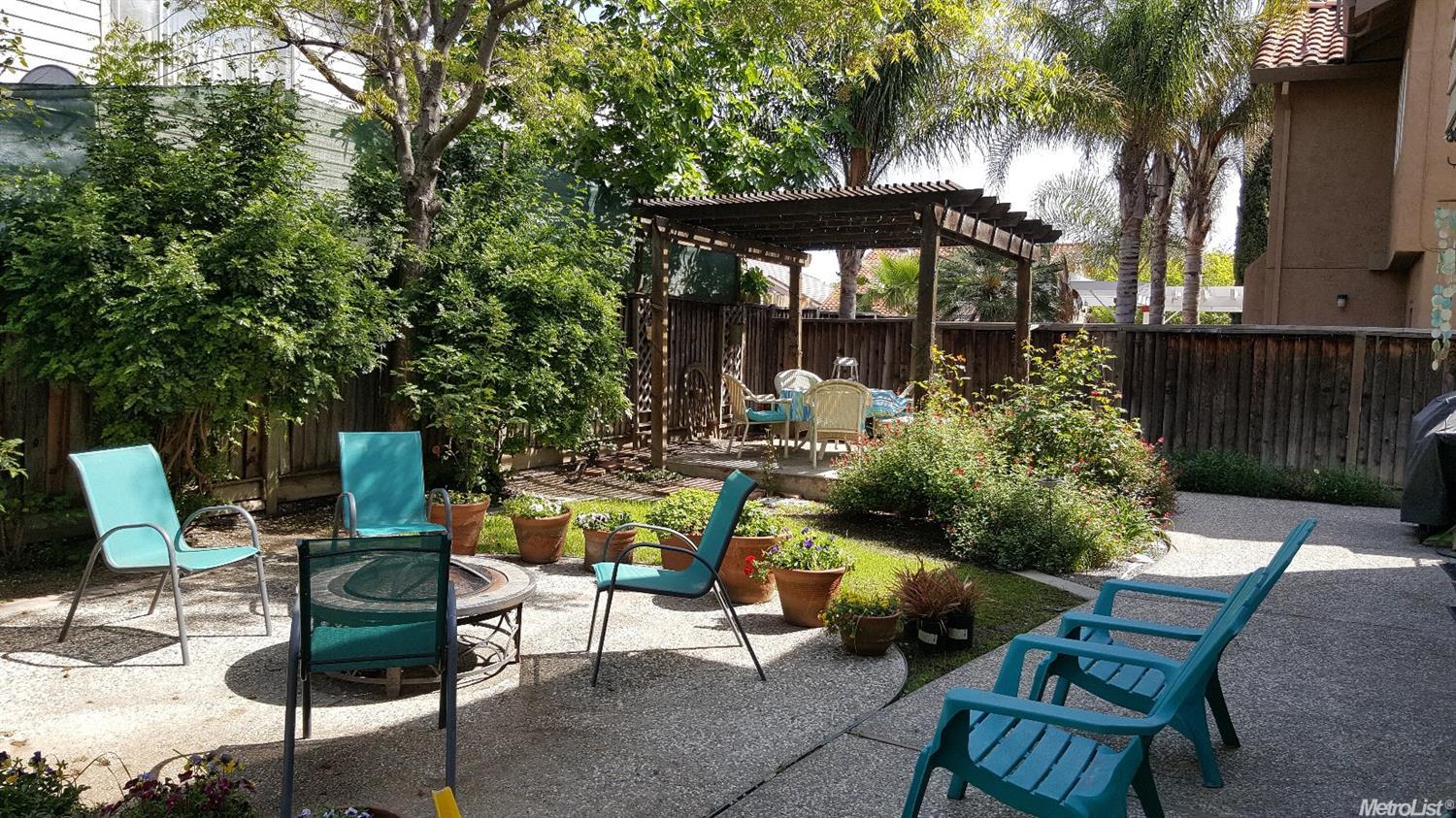 1913 W Kavanagh Ave, Tracy, CA 95376 photo 5