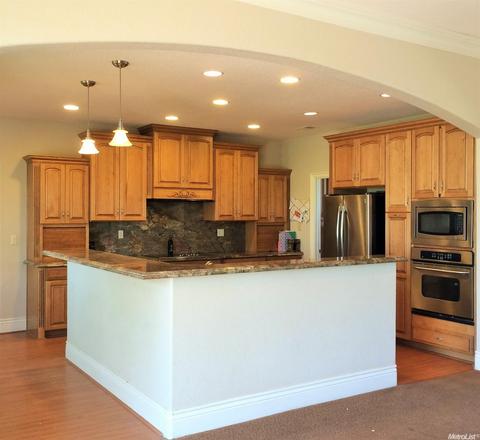 960 N Fine Rd, Linden, CA 95236 photo 16