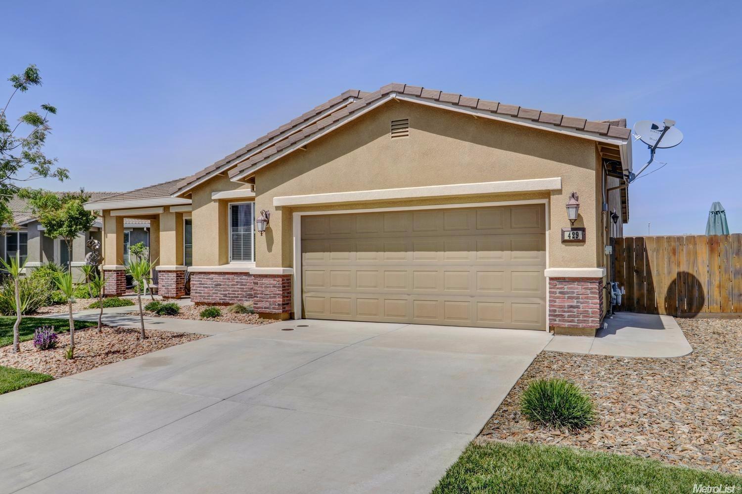 429 Grafton St, Manteca, CA 95337 photo 2