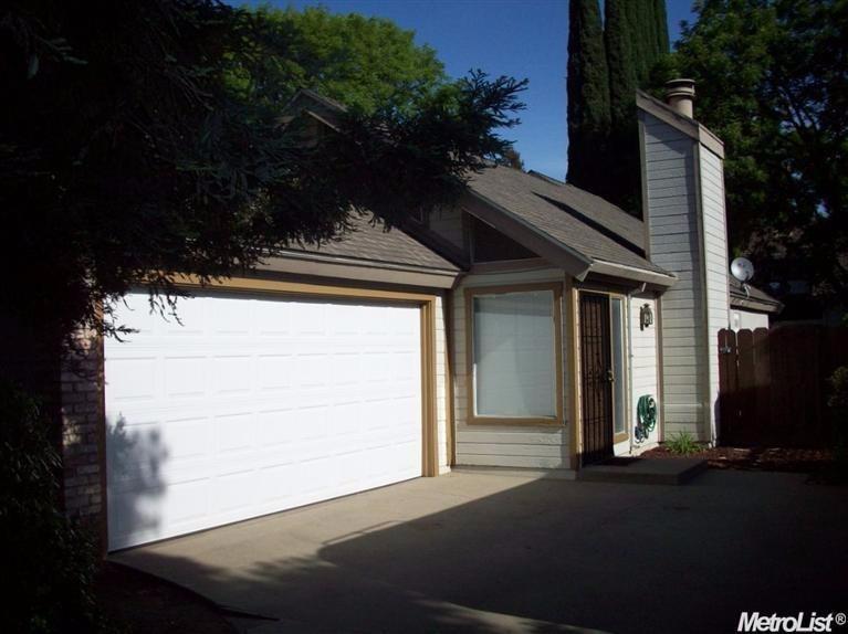 2017 Floyd Ave, Modesto, CA 95355 photo 1
