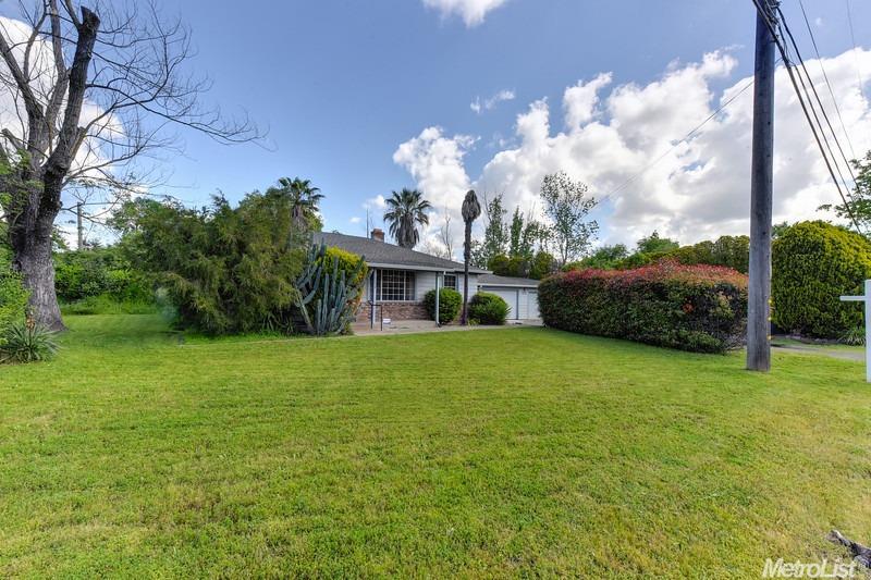 5539 North Ave, Carmichael, CA 95608 photo 4
