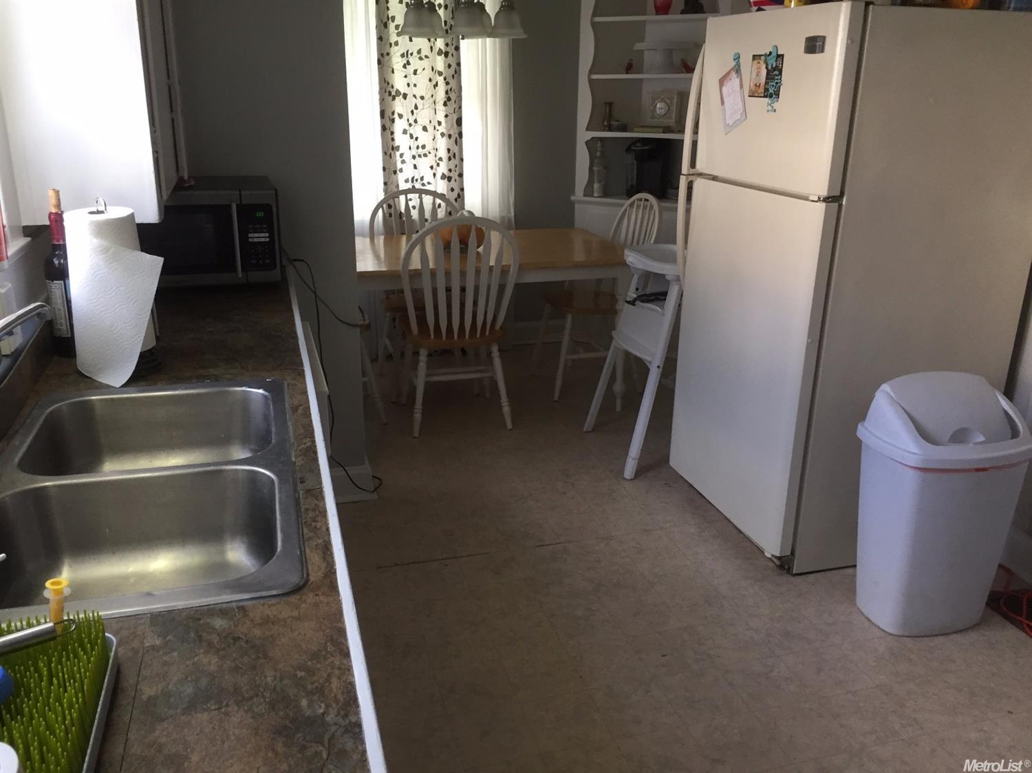 311 Watson St, Lodi, CA 95240 photo 4