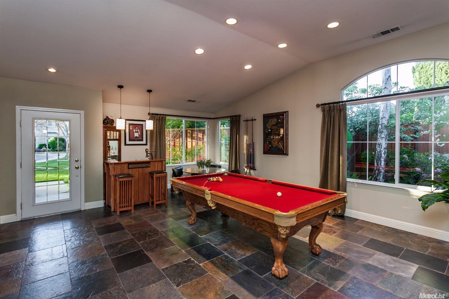1726 Topiary, Modesto, CA 95357 photo 2