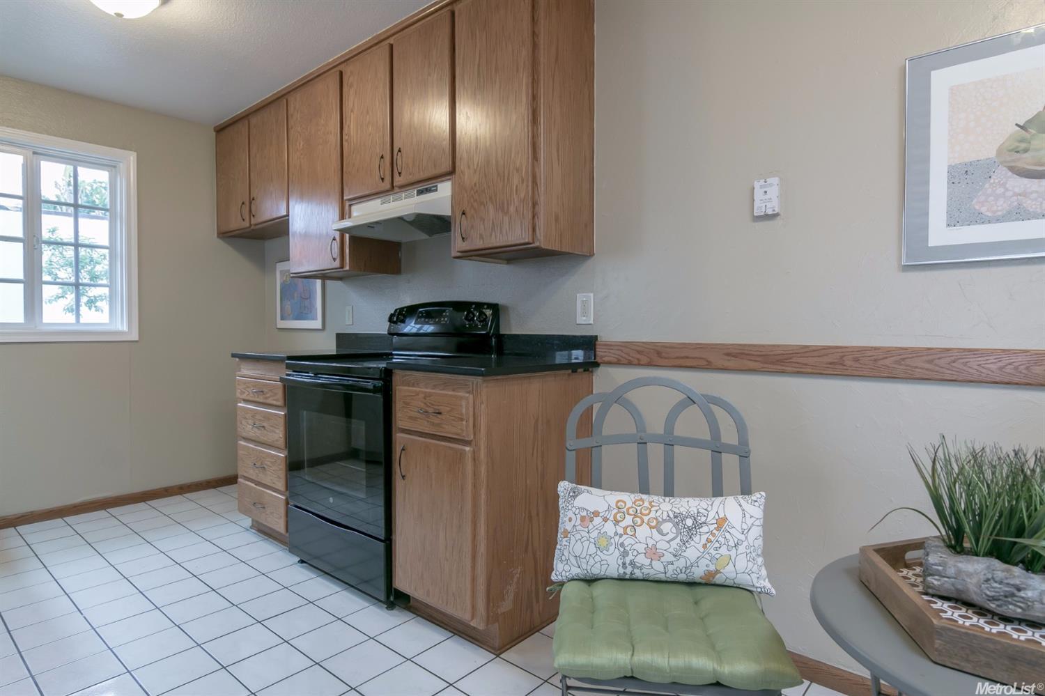 301 Avila Ct, Modesto, CA 95354 photo 9