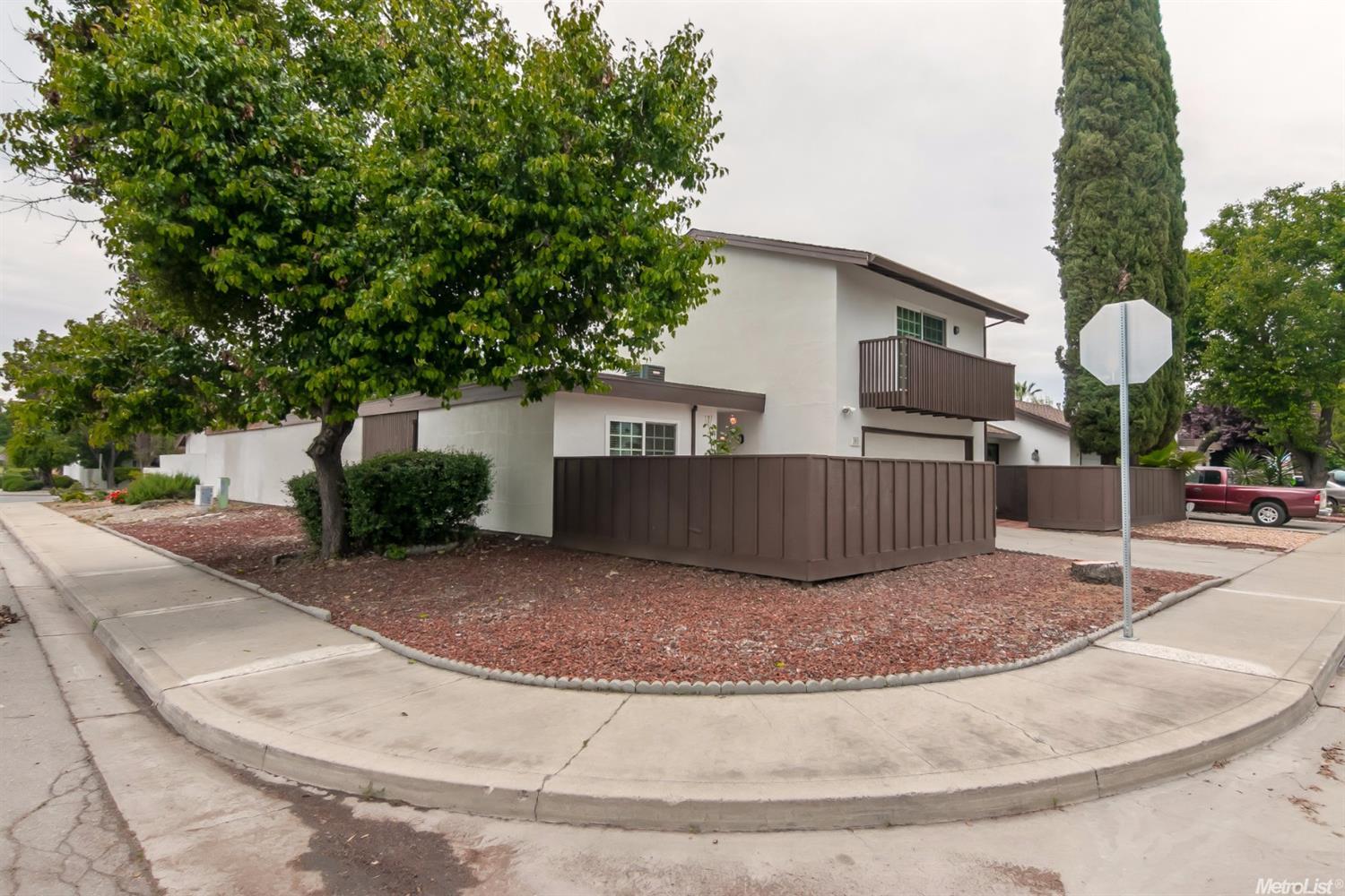 301 Avila Ct, Modesto, CA 95354 photo 1