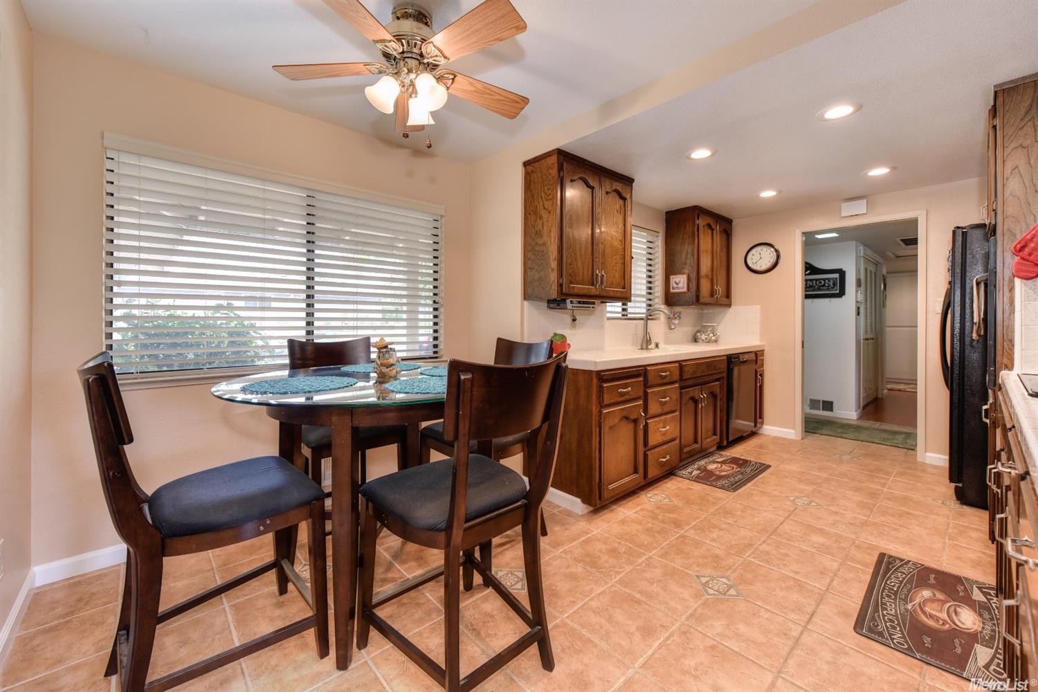 6308 Hillrise Dr, Carmichael, CA 95608 photo 8