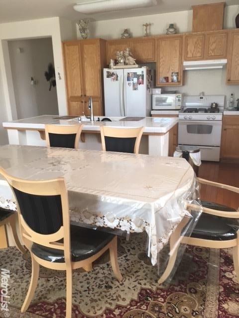 1560 E Springer Dr, Turlock, CA 95382 photo 3
