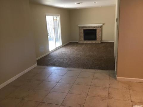 1904 Skylane Way, Modesto, CA 95350 photo 5
