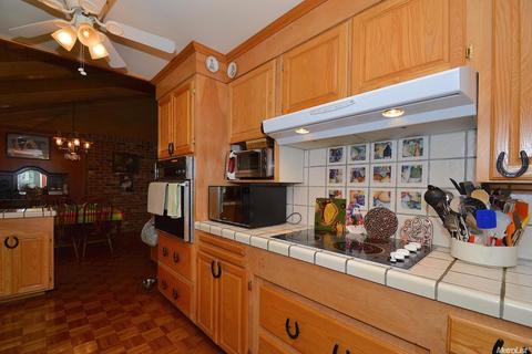229 Boarman St, Jackson, CA 95642 photo 3