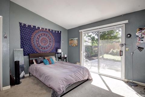 809 La Coruno, Davis, CA 95618 photo 11