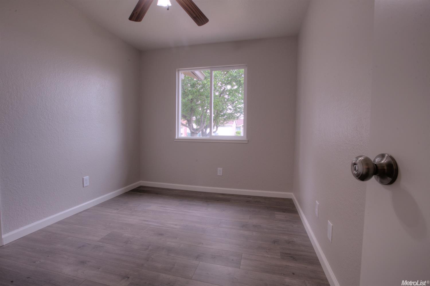 3905 Woodview Dr, Ceres, CA 95307 photo 14