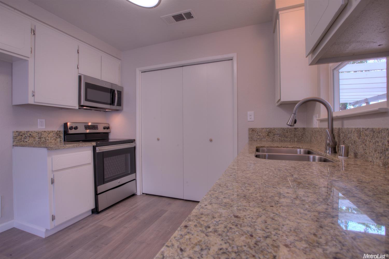 3905 Woodview Dr, Ceres, CA 95307 photo 10