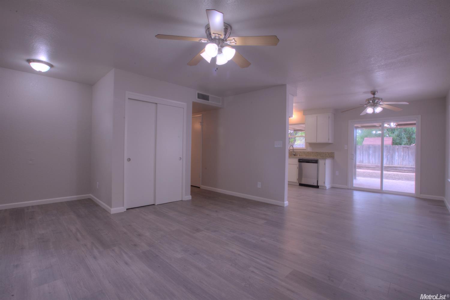 3905 Woodview Dr, Ceres, CA 95307 photo 5