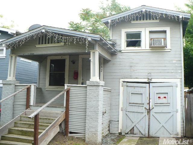 142 Lee St, Modesto, CA 95354 photo 2