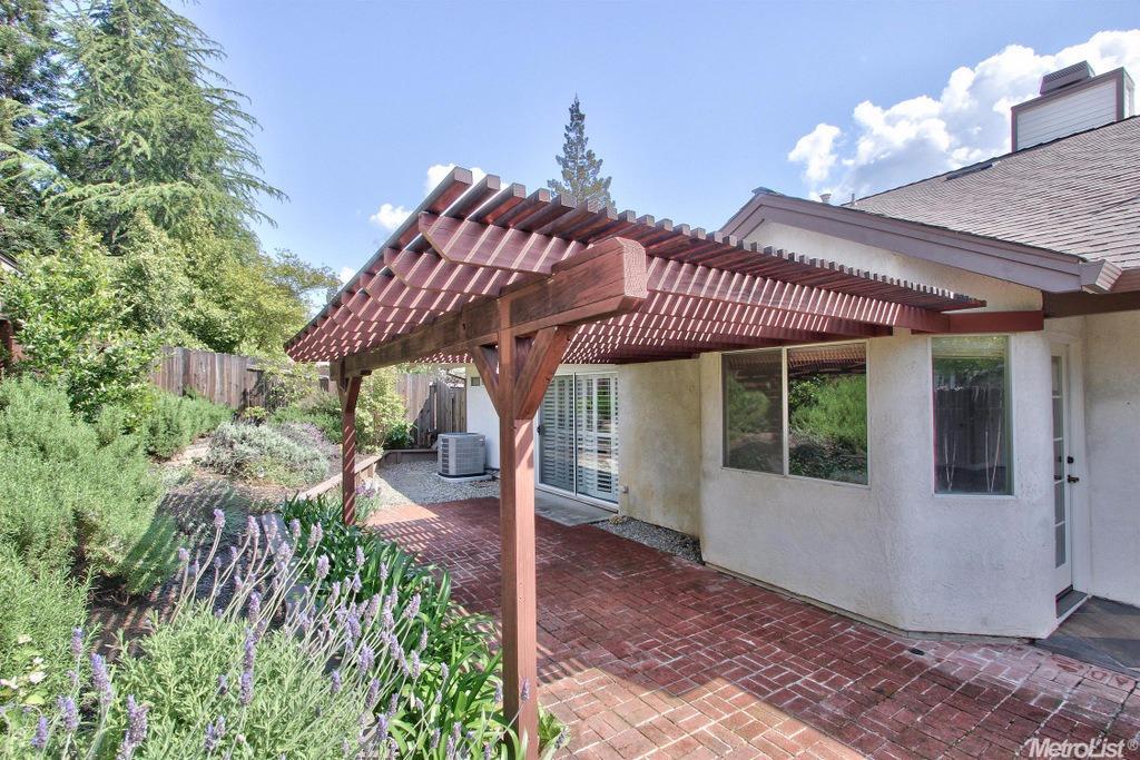 3401 Cobblestone Dr, Rocklin, CA 95765 photo 5