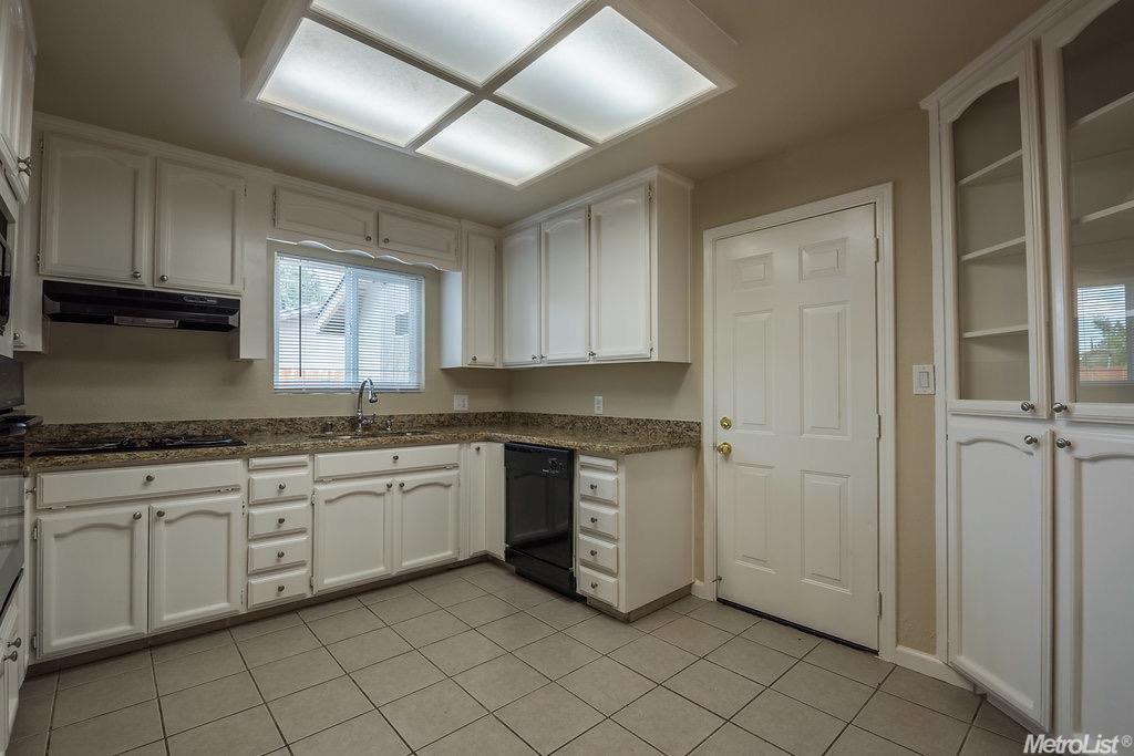 1147 Rose Ave, Modesto, CA 95355 photo 3