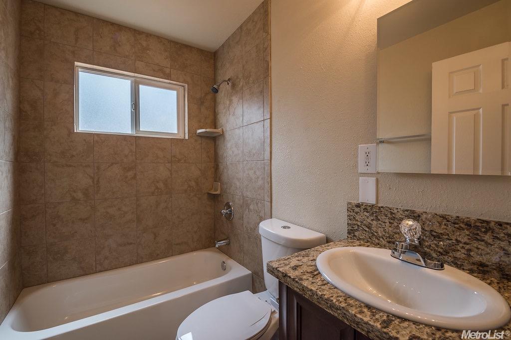 1147 Rose Ave, Modesto, CA 95355 photo 13