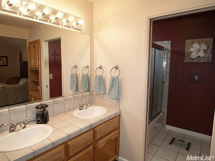 3904 Semallon Dr, Modesto, CA 95356 photo 22