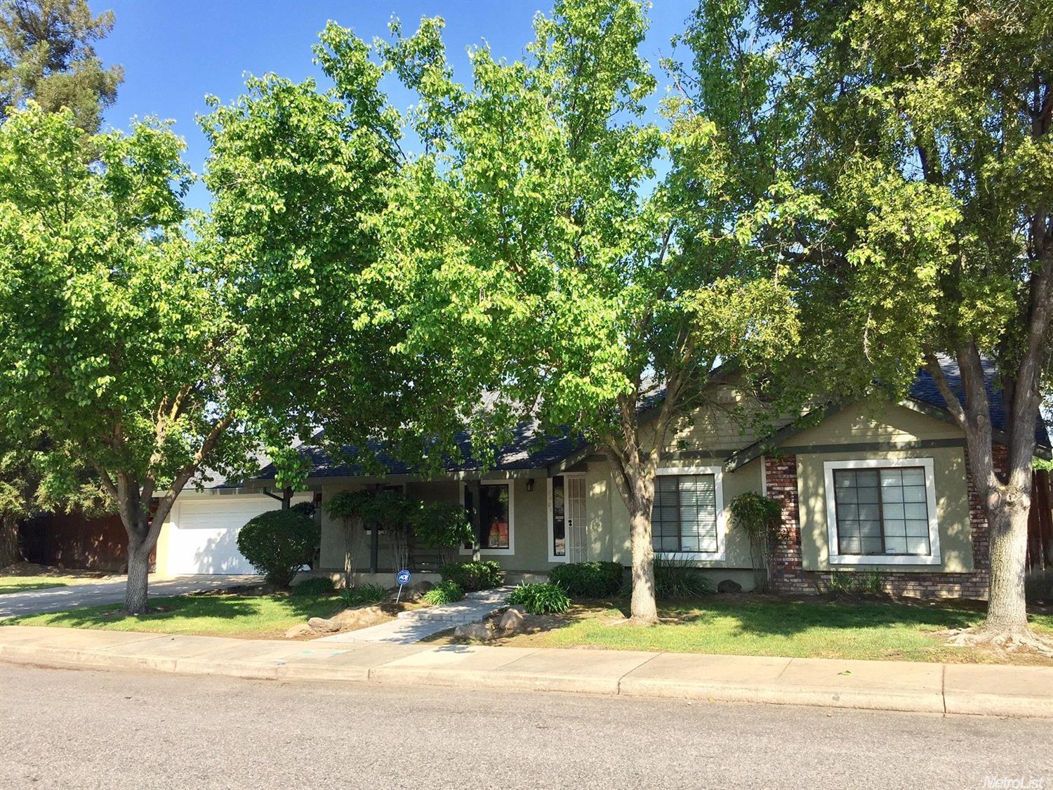 3904 Semallon Dr, Modesto, CA 95356 photo 2