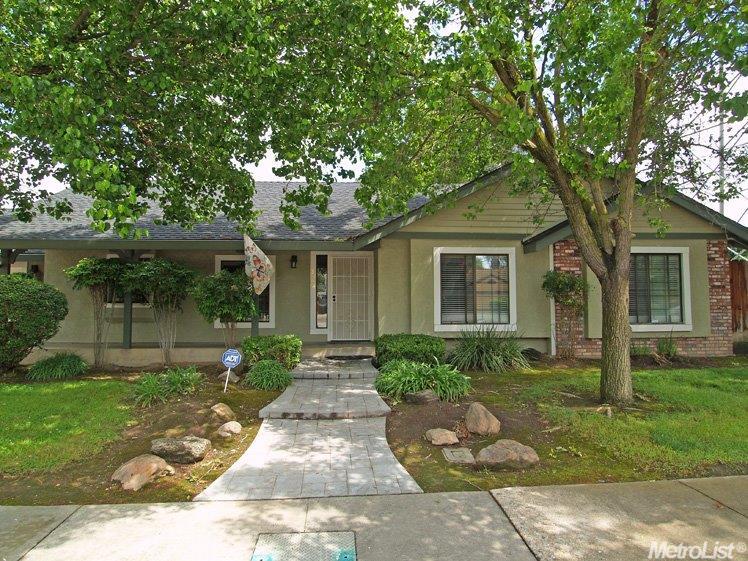 3904 Semallon Dr, Modesto, CA 95356 photo 3