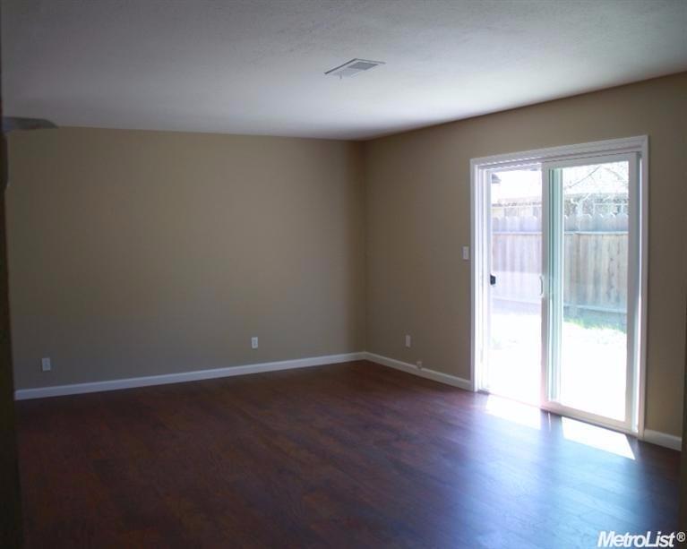 1305 Riverton, Modesto, CA 95355 photo 8