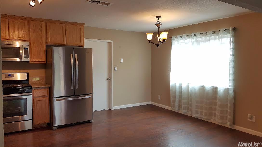 1305 Riverton, Modesto, CA 95355 photo 11