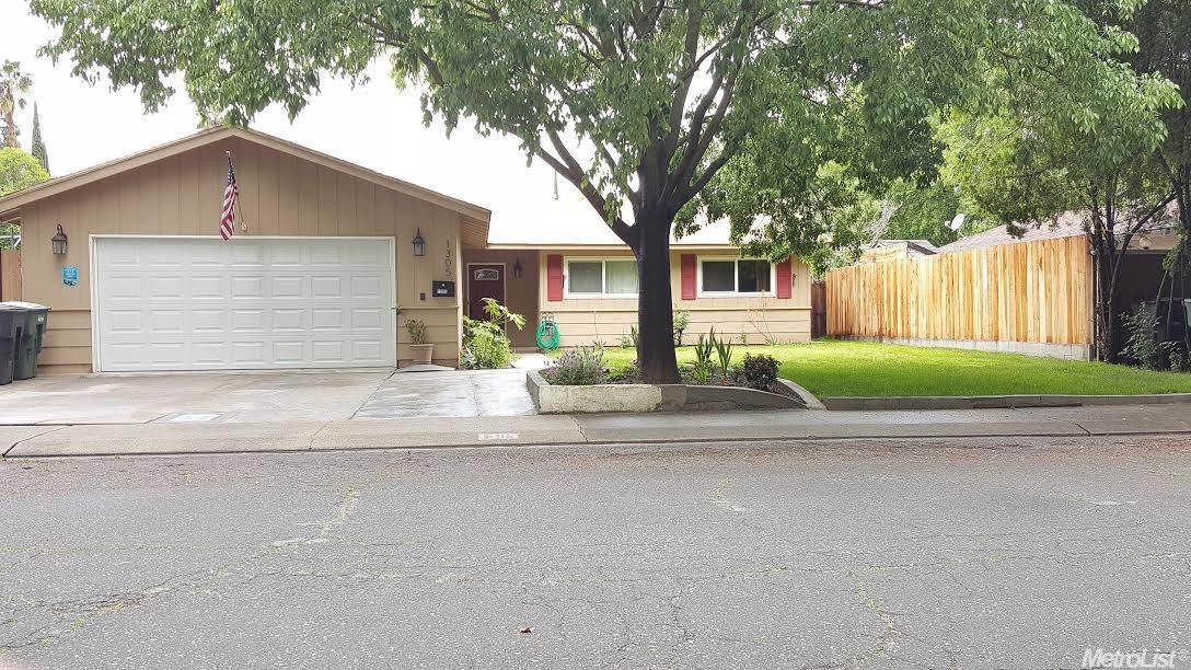1305 Riverton, Modesto, CA 95355 photo 1