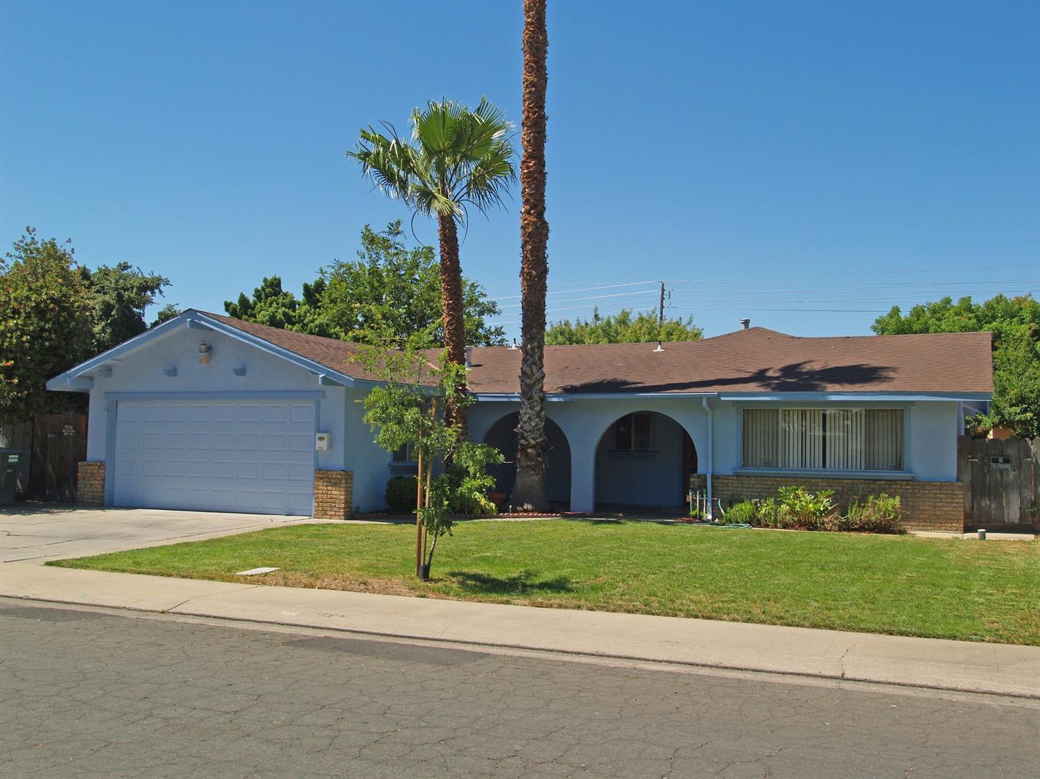 1713 Chapala Way, Modesto, CA 95355 photo 2