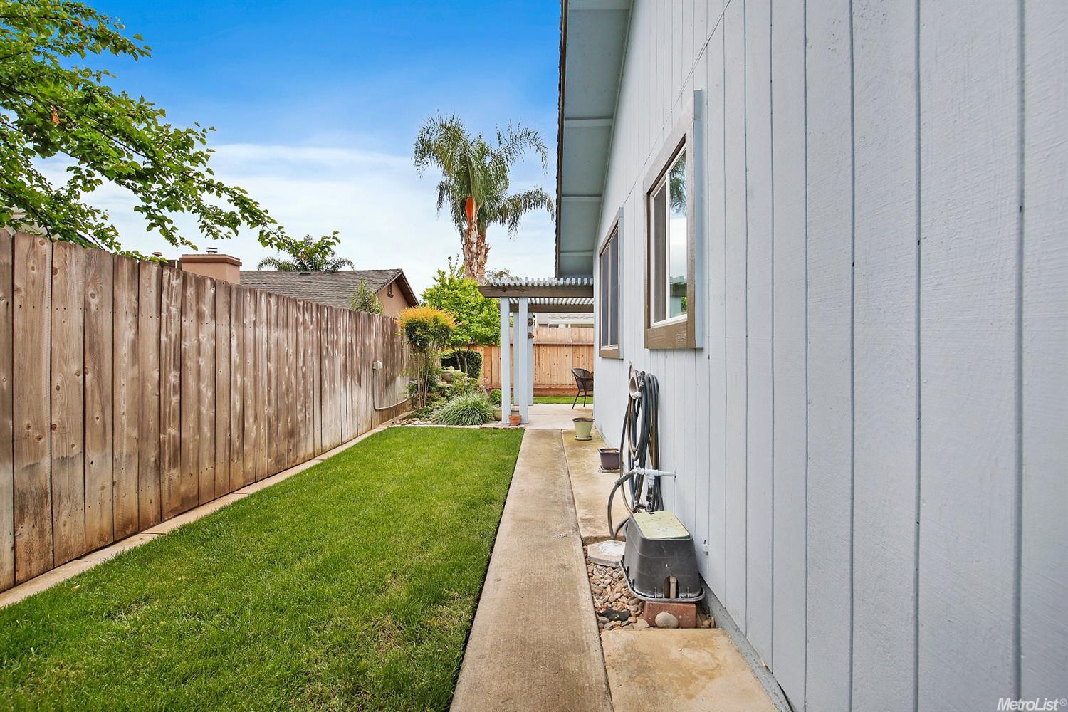 406 Elgin Ave, Lodi, CA 95240 photo 24