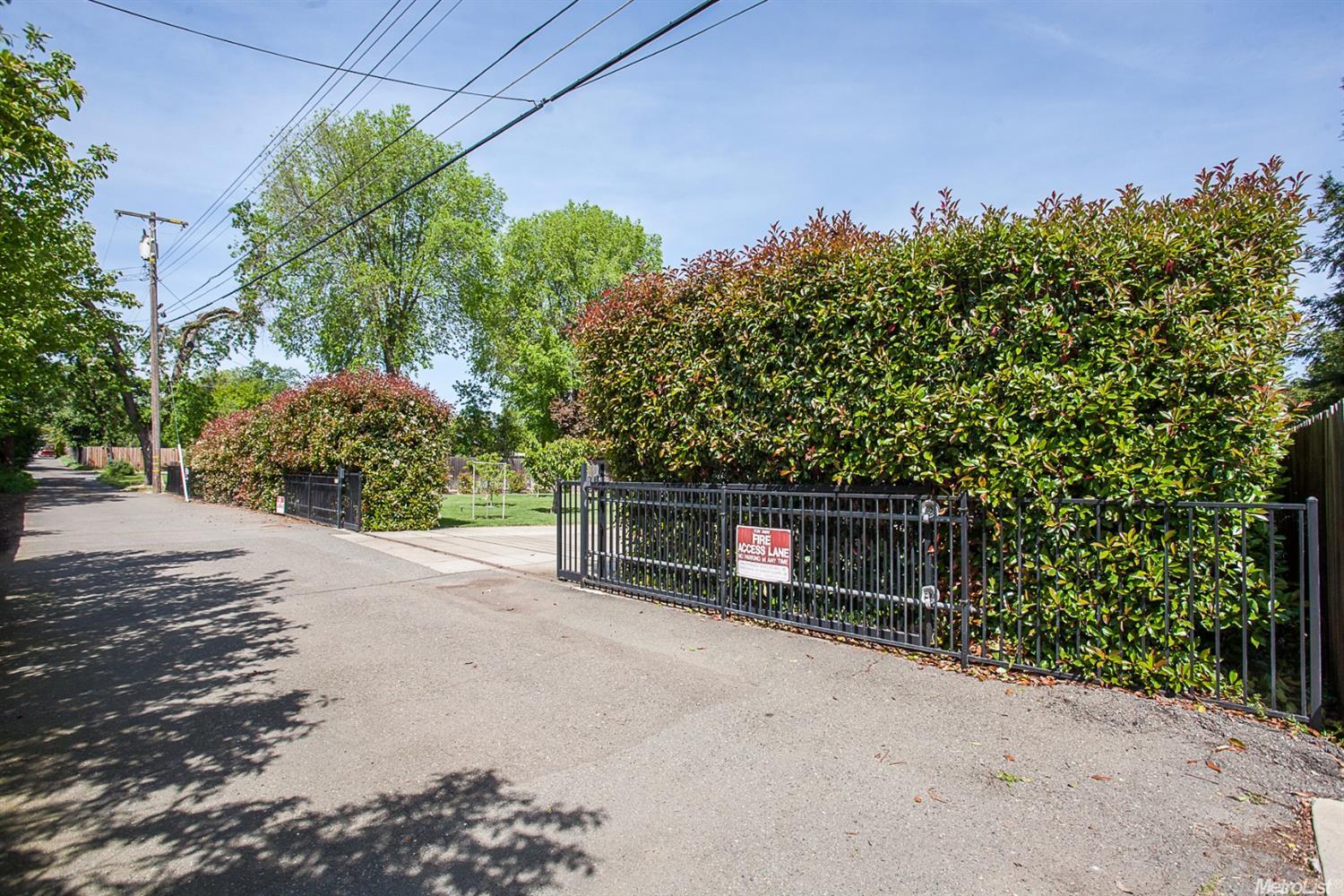 6035 Glenbrook Ln, Carmichael, CA 95608 photo 16