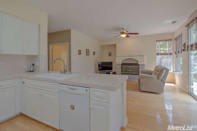 1131 Salamanca Ct, Davis, CA 95618 photo 11