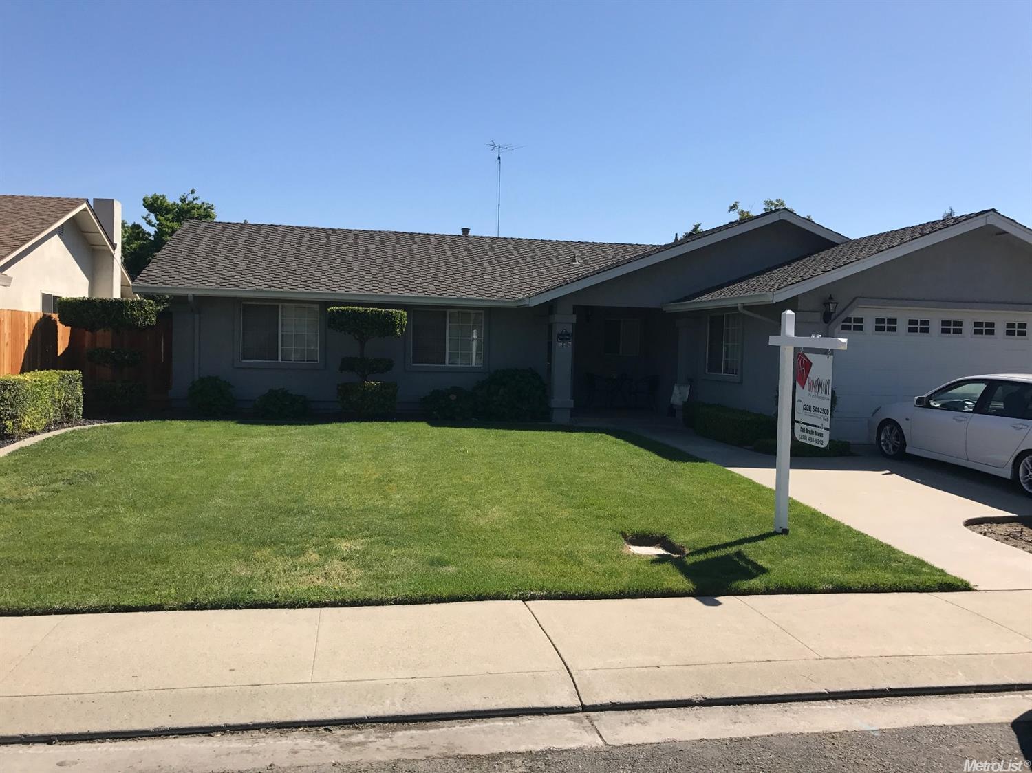2504 Stone Crop Ln, Modesto, CA 95355 photo 2