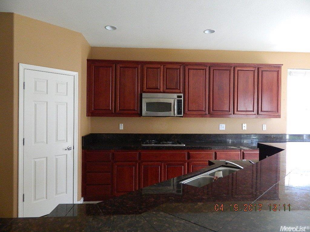 4697 N Berkeley Ave, Turlock, CA 95382 photo 6
