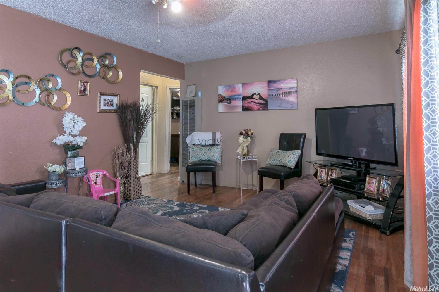 4604 E 3rd St, Stockton, CA 95215 photo 2
