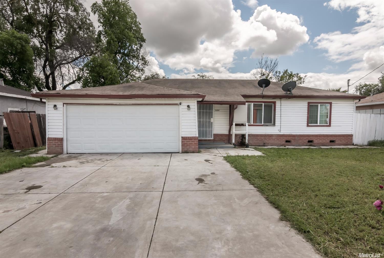 4604 E 3rd St, Stockton, CA 95215 photo 1