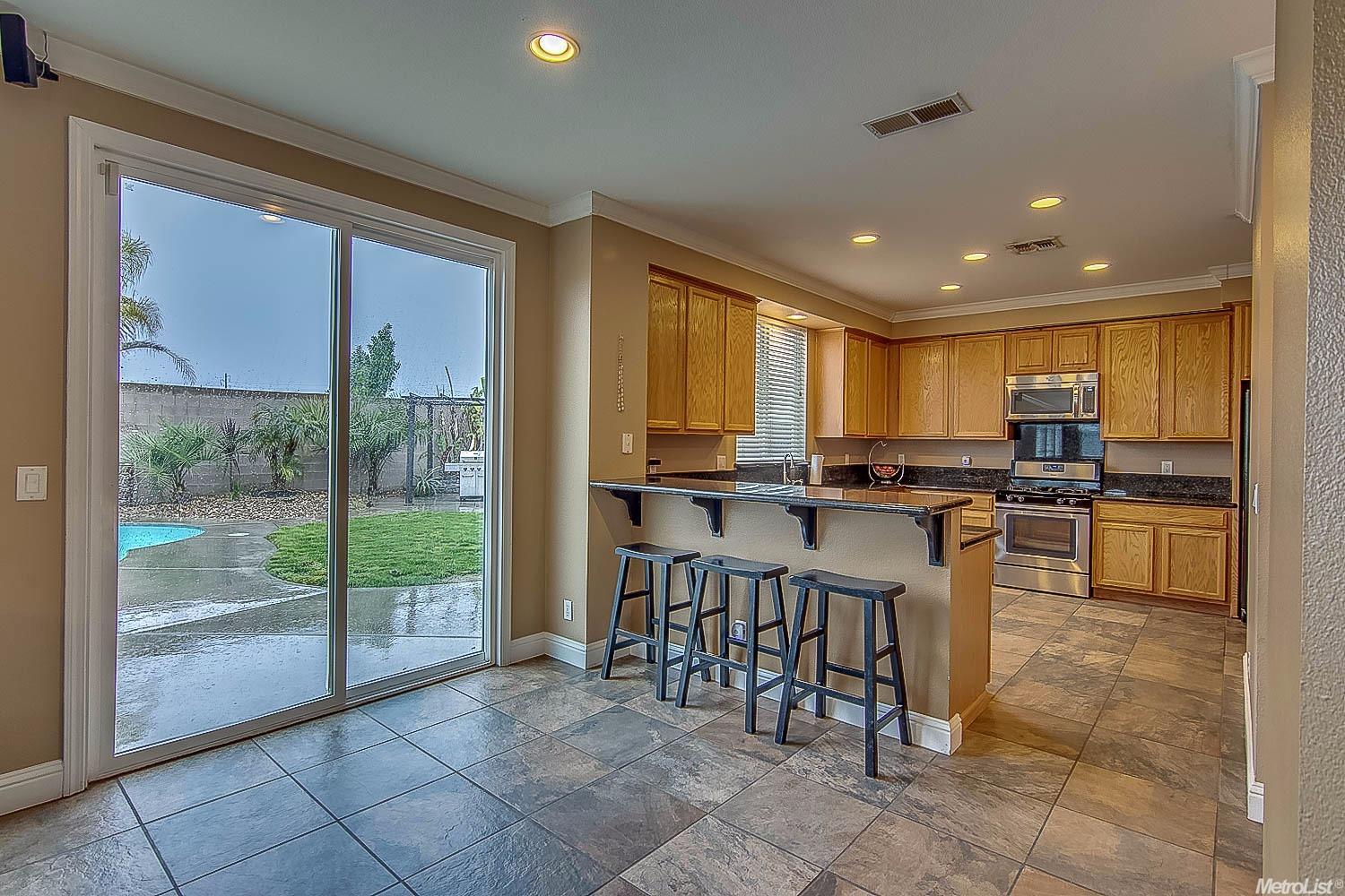 2223 Toscano Dr, Manteca, CA 95337 photo 9