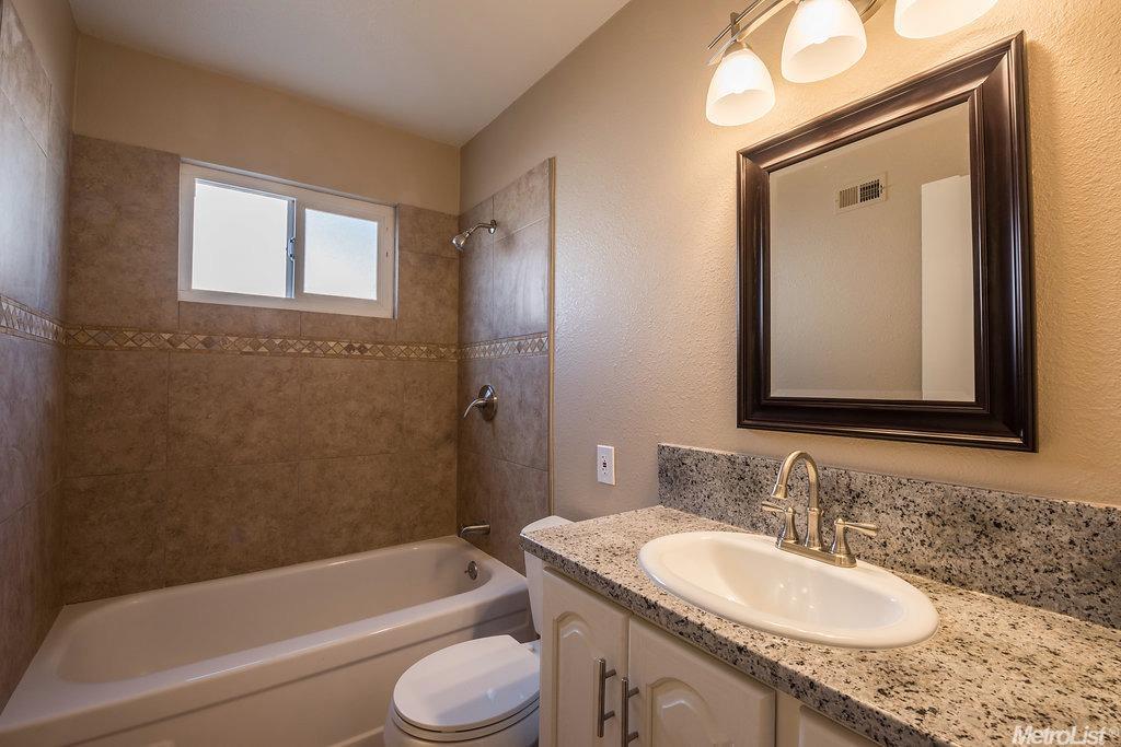 460 Diane Dr, Manteca, CA 95336 photo 11
