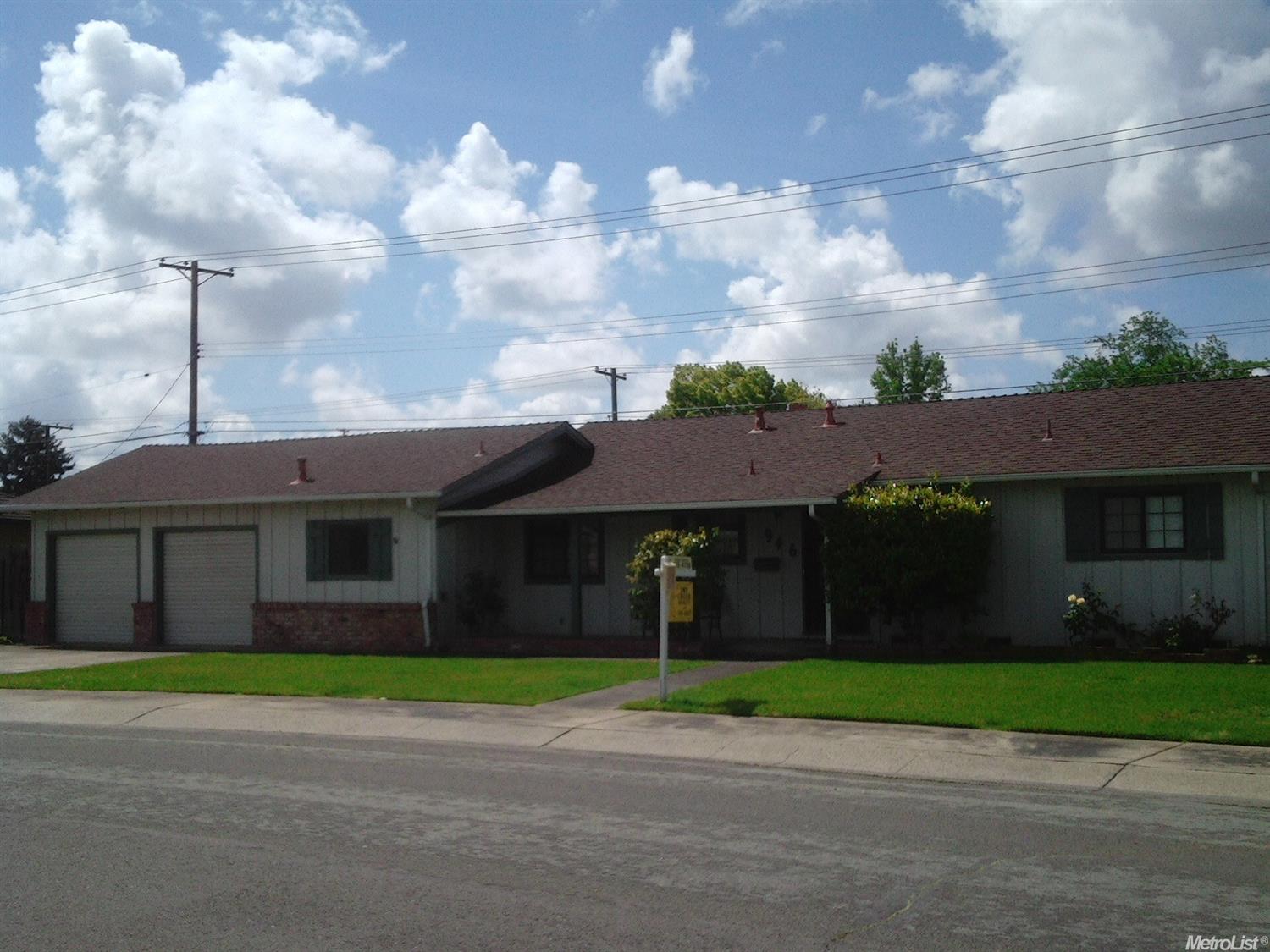 946 Daisy Ave, Lodi, CA 95242 photo 1