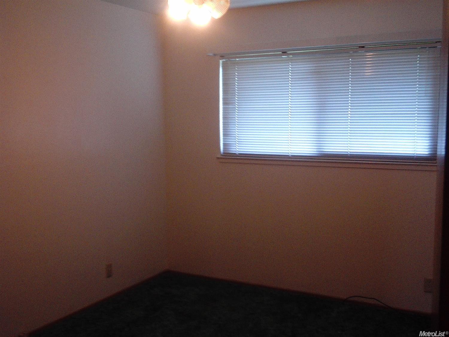 946 Daisy Ave, Lodi, CA 95242 photo 8
