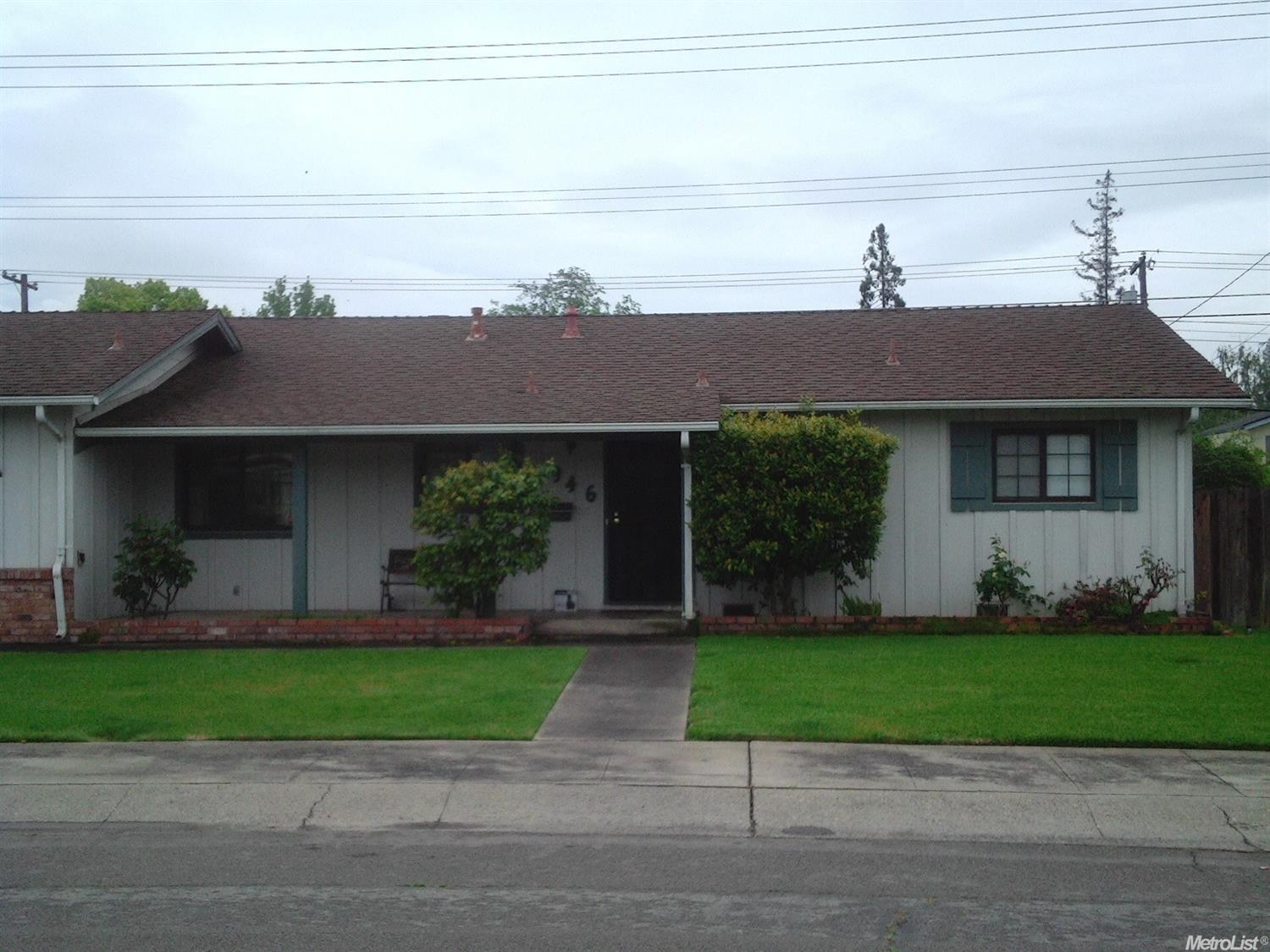 946 Daisy Ave, Lodi, CA 95242 photo 2