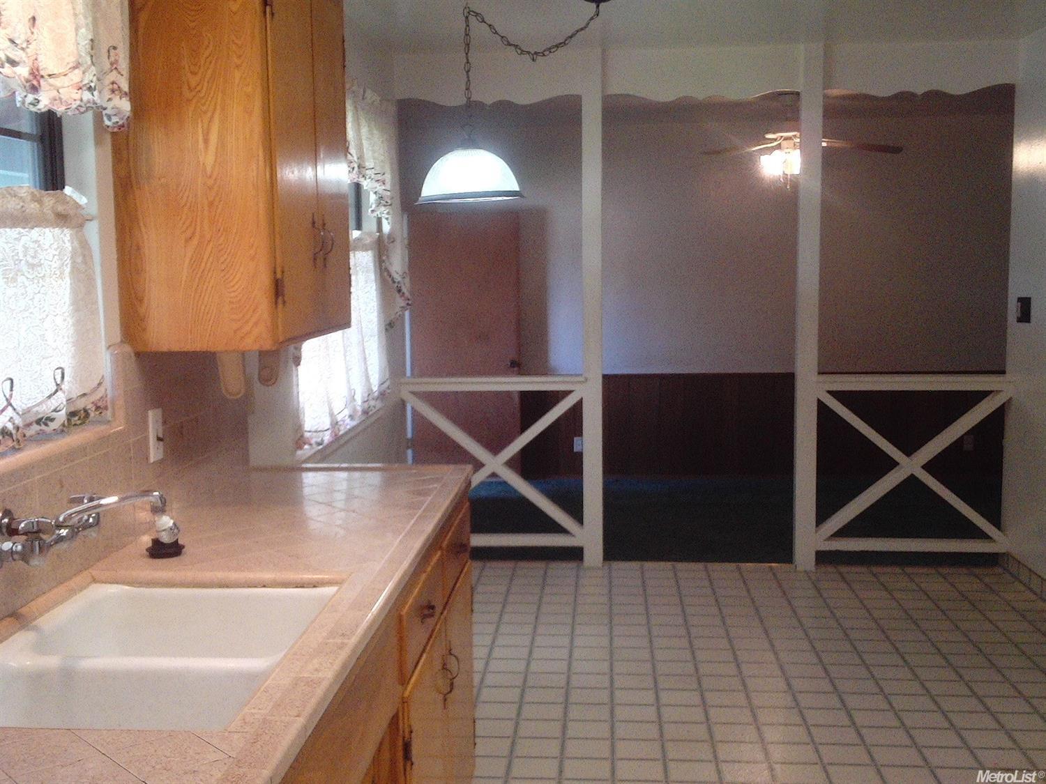 946 Daisy Ave, Lodi, CA 95242 photo 6
