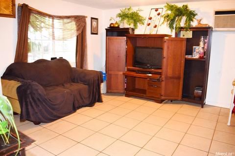616 Perfidia Ave, Modesto, CA 95351 photo 2